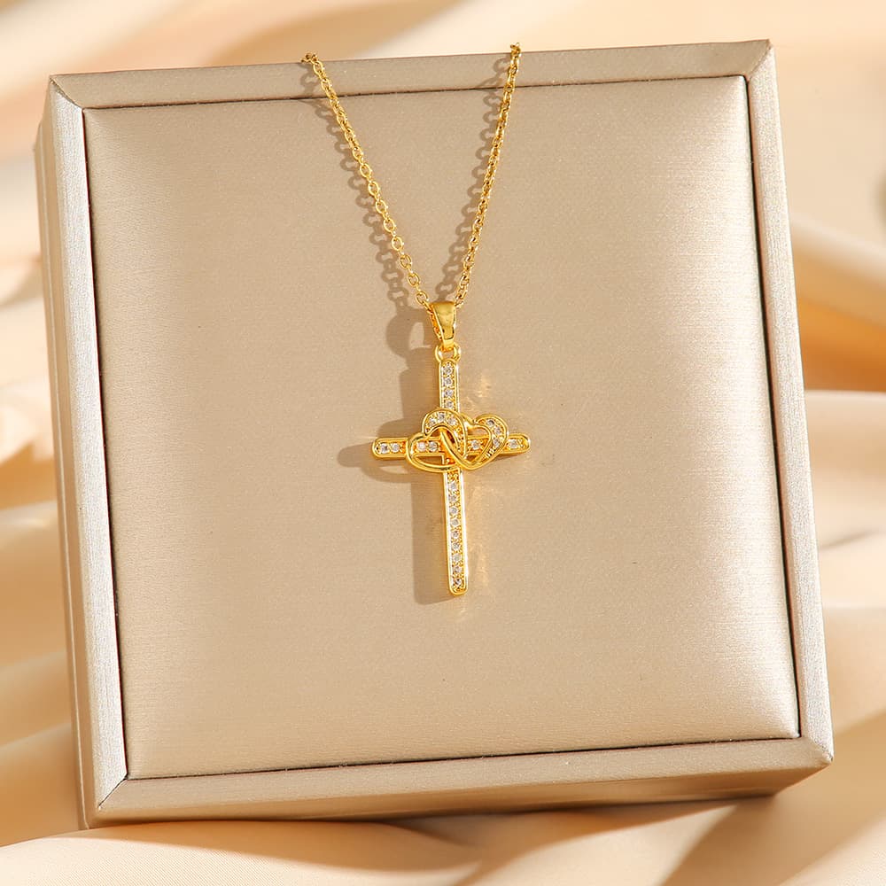 Collar Cruz y Corazón con Circonitas